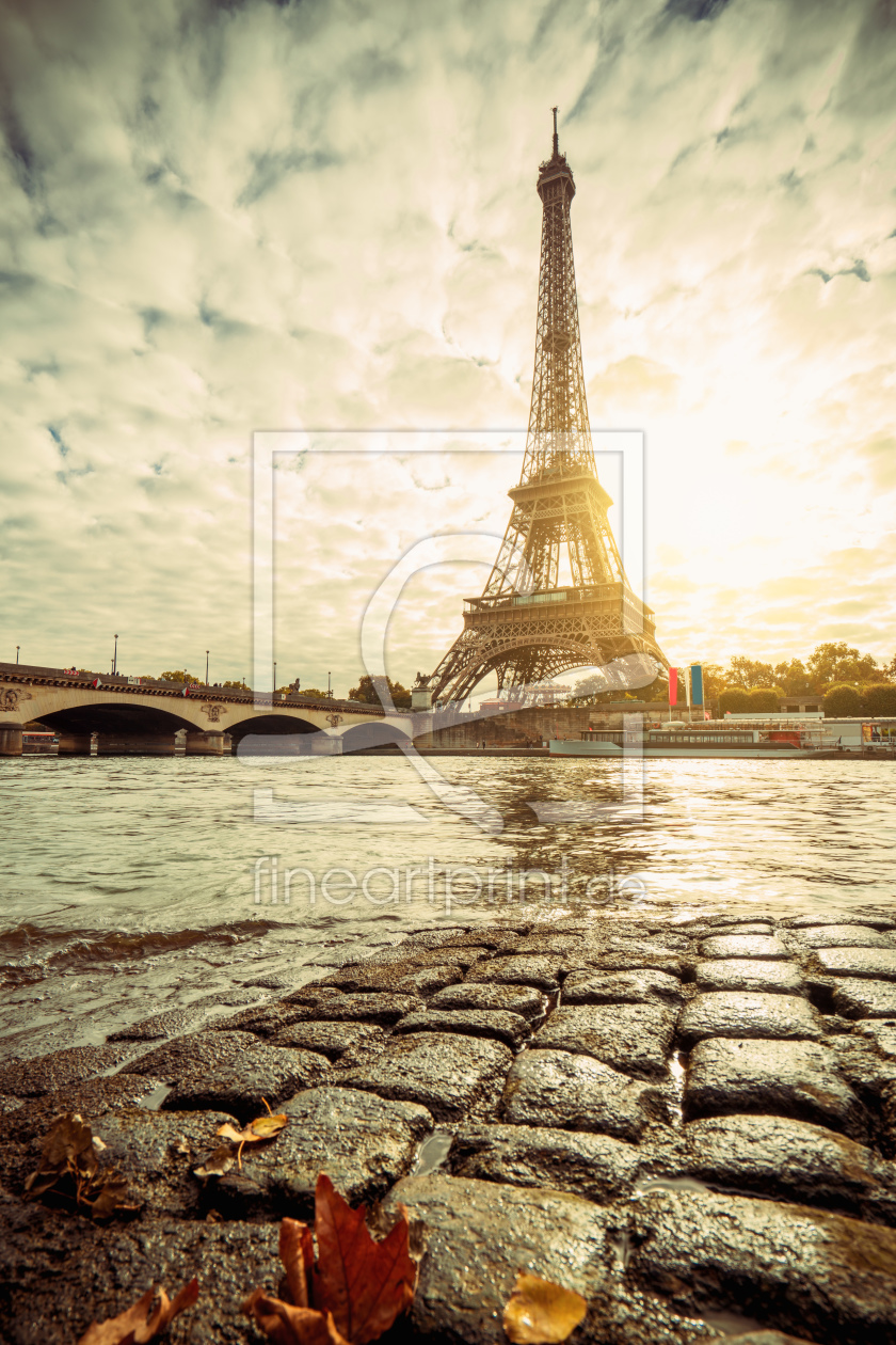 Bild-Nr.: 11608079 Paris Eiffelturm im Herbst erstellt von euregiophoto