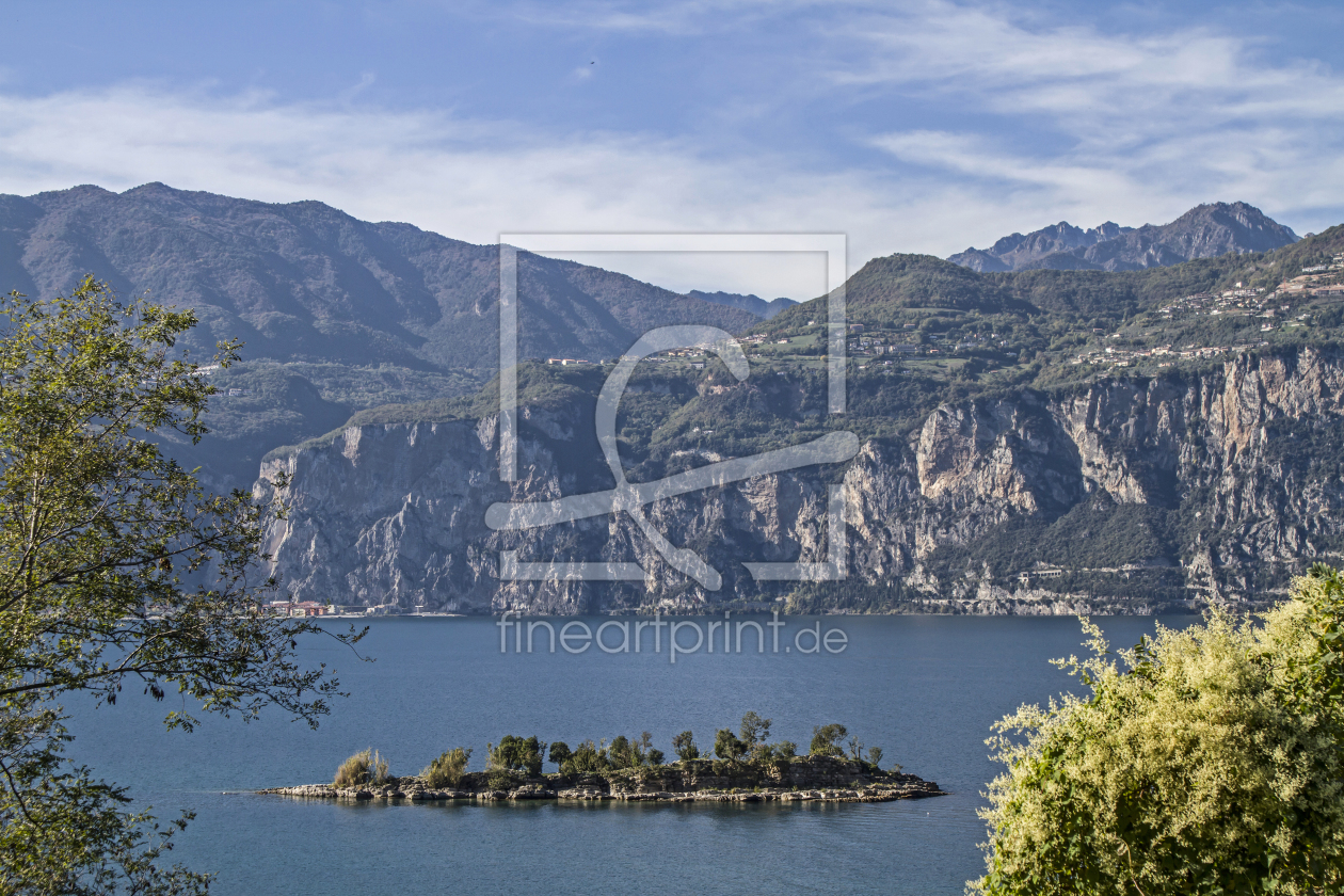 Bild-Nr.: 11637629 Insel Olivo vor Malcesine Bild-Nr.: 11637629 Insel Olivo vor Malcesine erstellt von EderHans