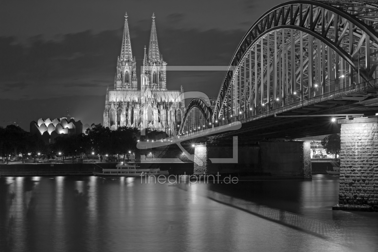 Bild-Nr.: 11647932 Kölner Dom bei Nacht erstellt von MartinaW