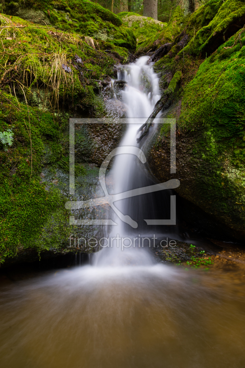Bild-Nr.: 11731656 Kleiner Wasserfall Bild-Nr.: 11731656 Kleiner Wasserfall erstellt von jnmayer