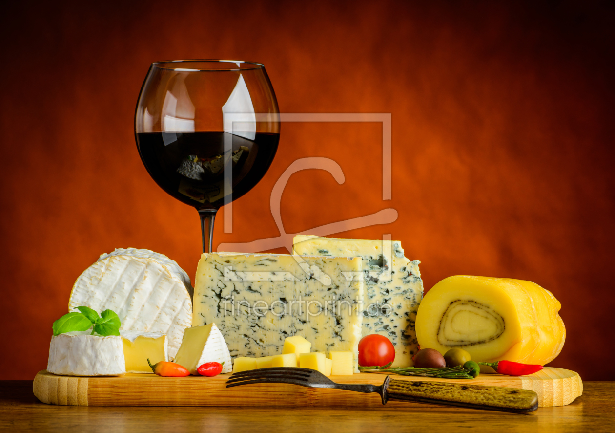 Bild-Nr.: 11769860 Wein und Schimmelkäse erstellt von xfotostudio