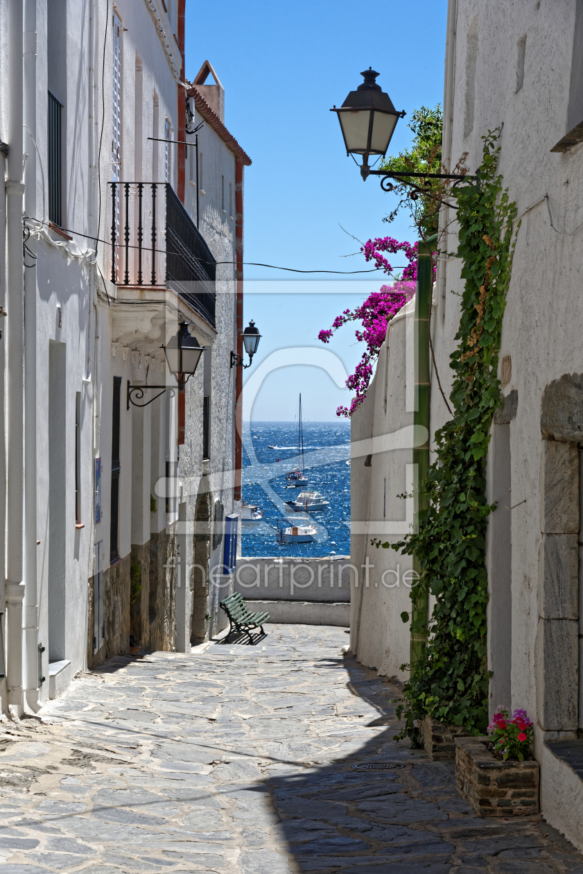 Bild-Nr.: 11817983 Blick durch eine Gasse in Cadaques erstellt von ralf werner froelich