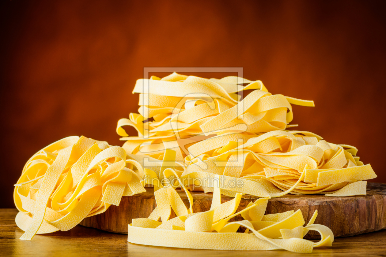 Bild-Nr.: 11830499 Gelbe Italienische Tagliatellen Bild-Nr.: 11830499 Gelbe Italienische Tagliatellen erstellt von xfotostudio