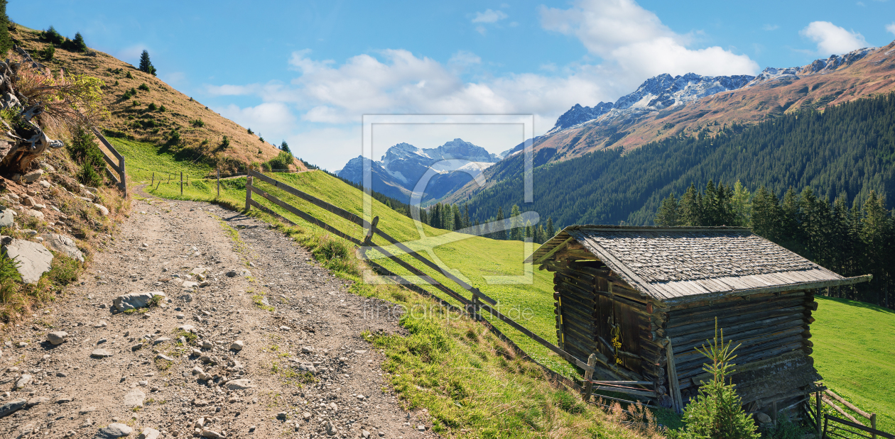 Bild-Nr.: 11848567 Wanderweg Sertigtal - Schweizer Alpen erstellt von SusaZoom