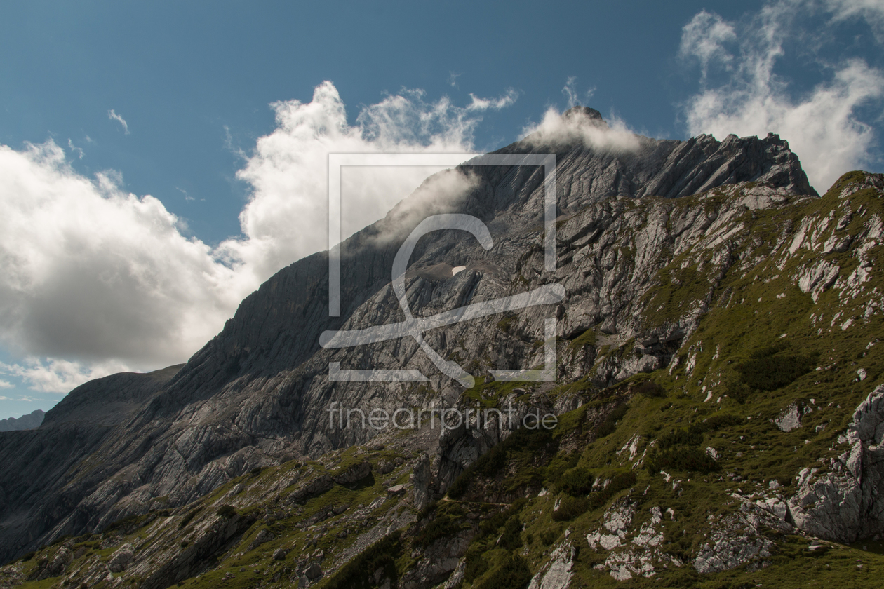 Bild-Nr.: 11861970 Berg Alpspitze mit Wolken und Gipfelkreuz erstellt von Harry-Hennington