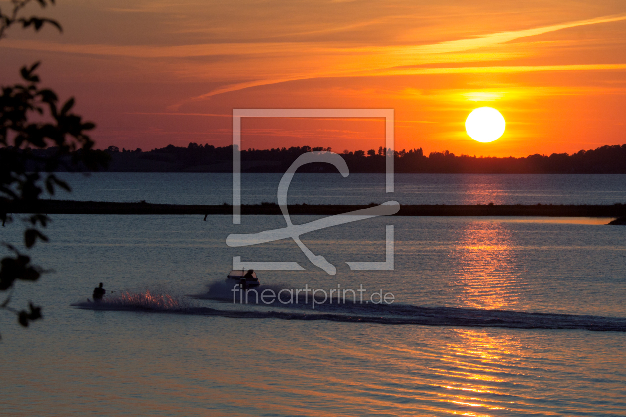 Bild-Nr.: 11870115 Wasserski in den Sonnenuntergang erstellt von Spot-Shot