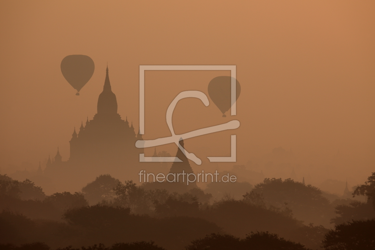 Bild-Nr.: 11870261 Die Tempel von Bagan bei Sonnenaufgang in Myanmar erstellt von RolandBrackHeckePic