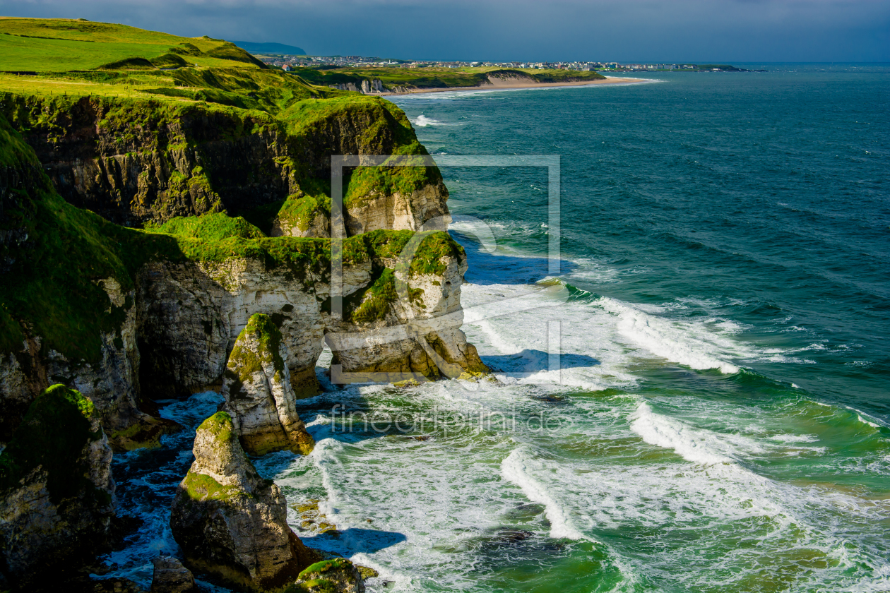 Bild-Nr.: 11872888 Küste mit Klippen bei Portrush in Nordirland  erstellt von grafxart