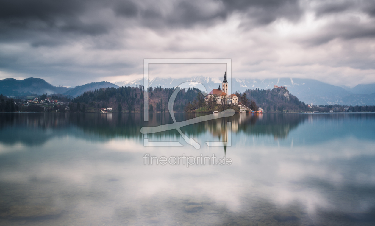 Bild-Nr.: 11873910 Unheilvolle Wolken über Bled erstellt von Graphitone