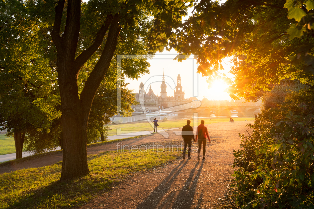 Bild-Nr.: 11879469 Spaziergang am Elbufer in Dresden erstellt von eyetronic