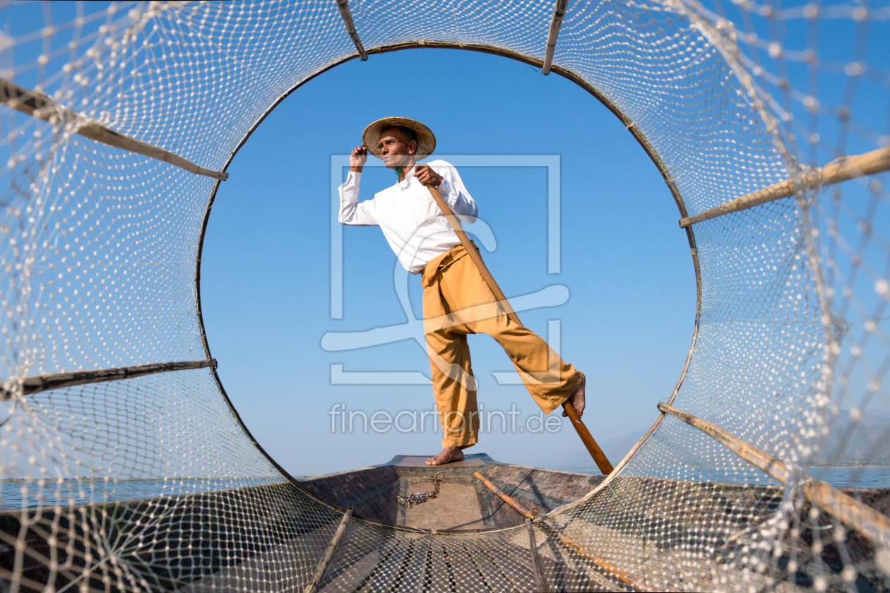 Bild-Nr.: 11881552 Intha Fischer auf dem Inle Lake, Myanmar erstellt von eyetronic