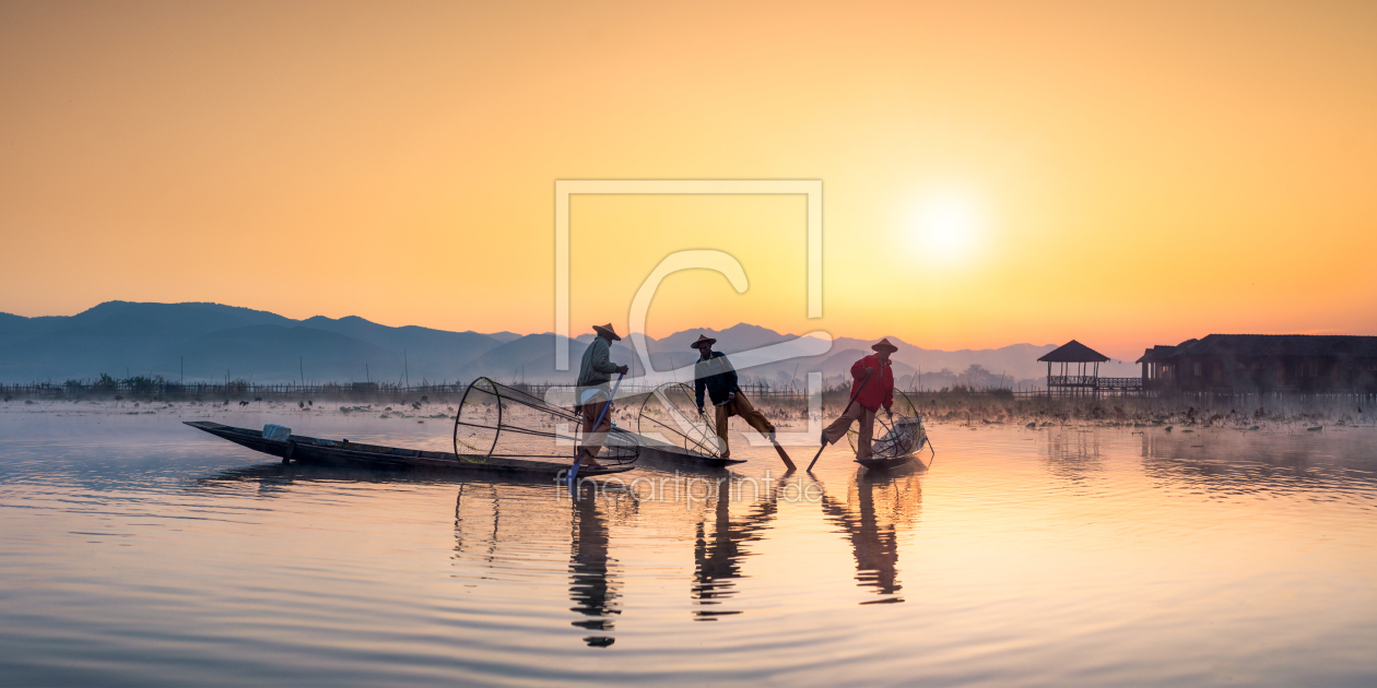 Bild-Nr.: 11881557 Gruppe Fischerleute auf dem Inle Lake, Myanmar erstellt von eyetronic