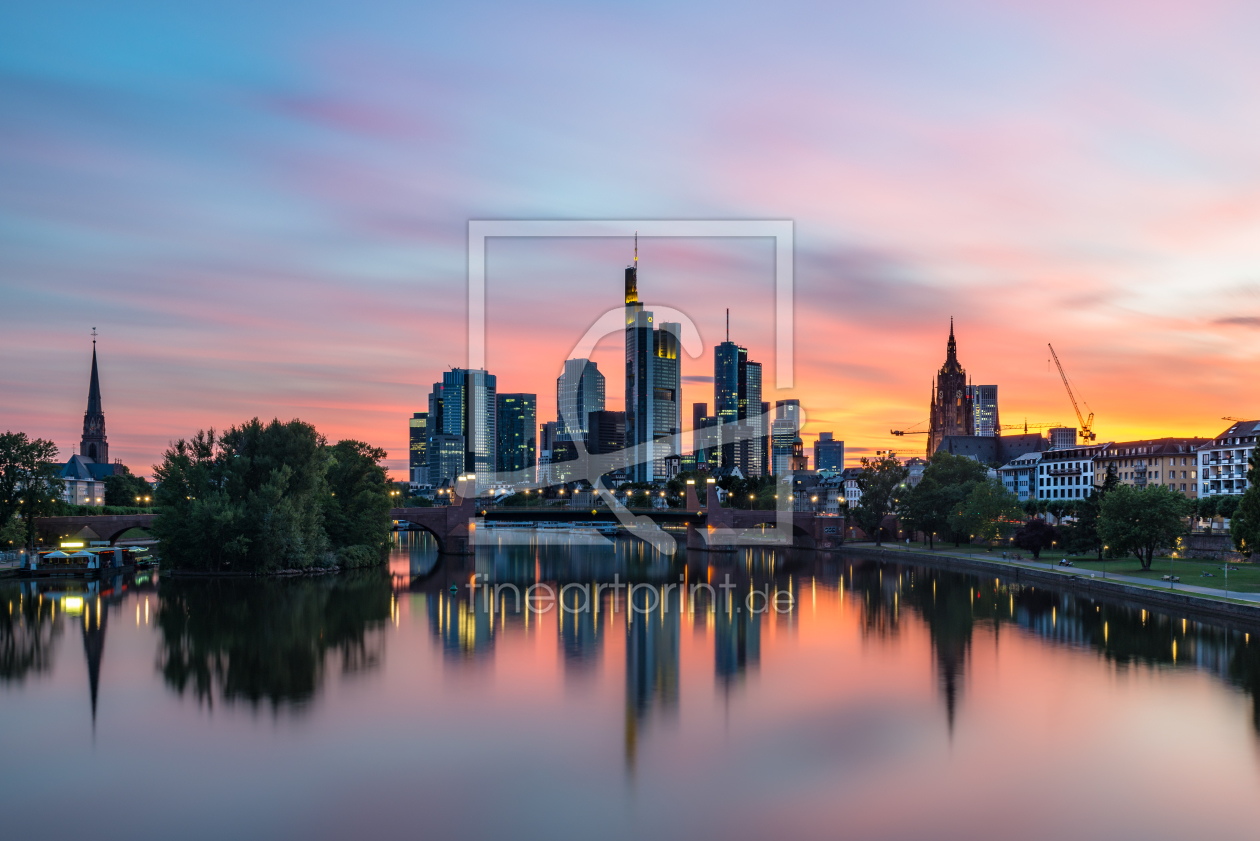 Bild-Nr.: 11884075 Frankfurt Skyline bei Sonnenuntergang erstellt von Robin-Oelschlegel-Photography