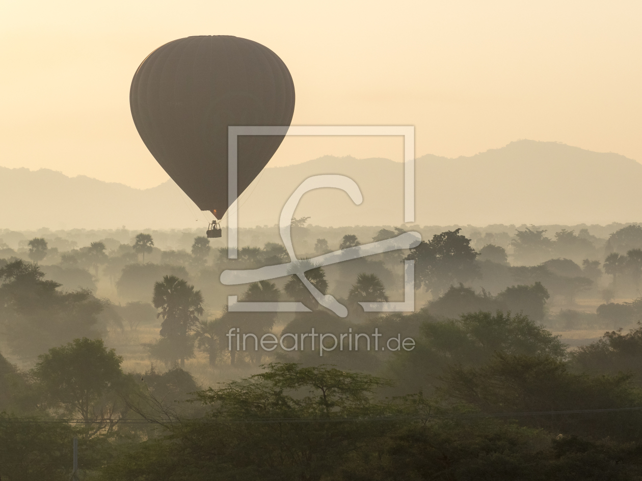 Bild-Nr.: 11886692 Ballon im Morgendunst über Bagan erstellt von CreativePhoto
