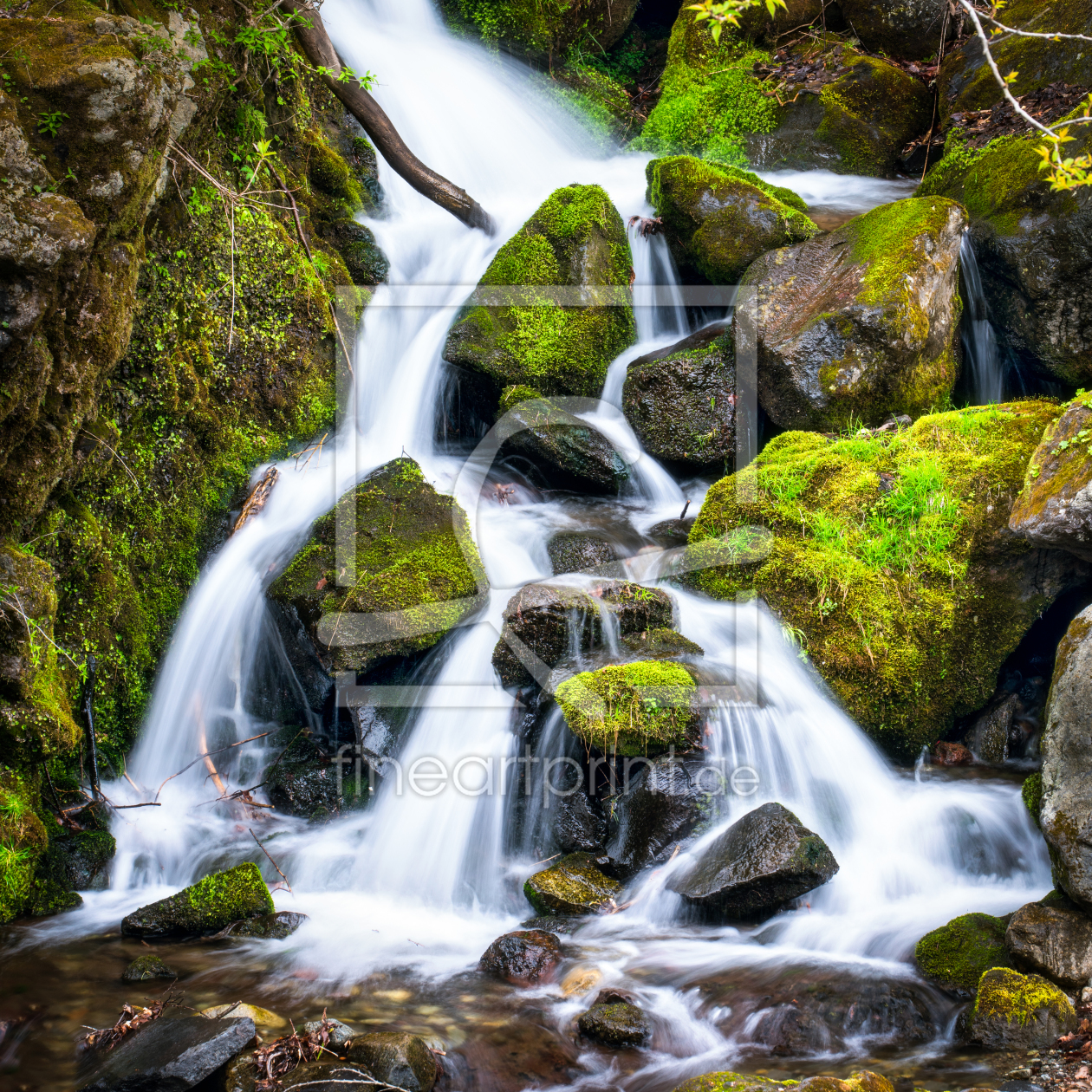 Bild-Nr.: 11891776 Wasserfall in der Natur erstellt von eyetronic