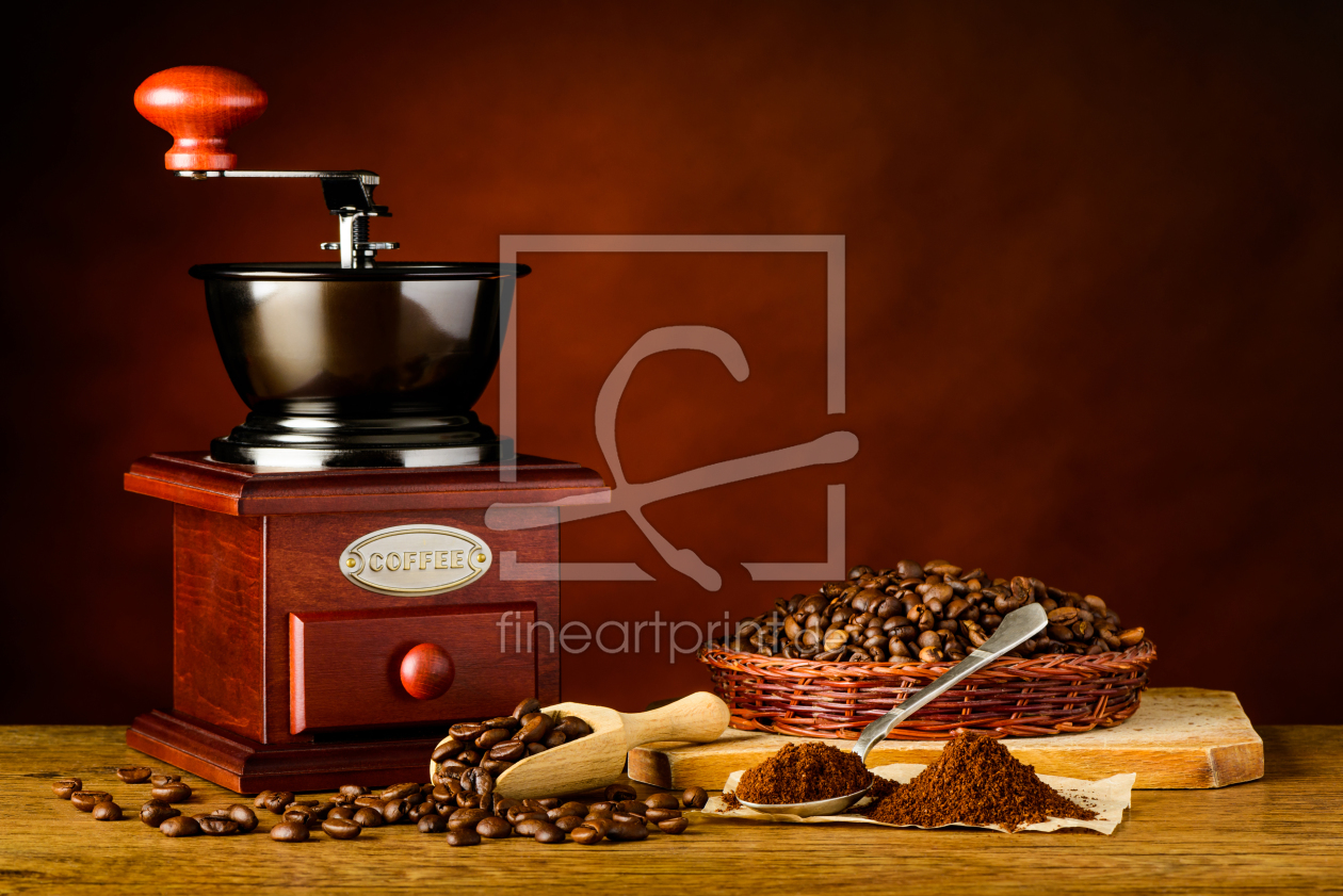 Bild-Nr.: 11904565 Kaffeemühle und Kaffeebohnen erstellt von xfotostudio