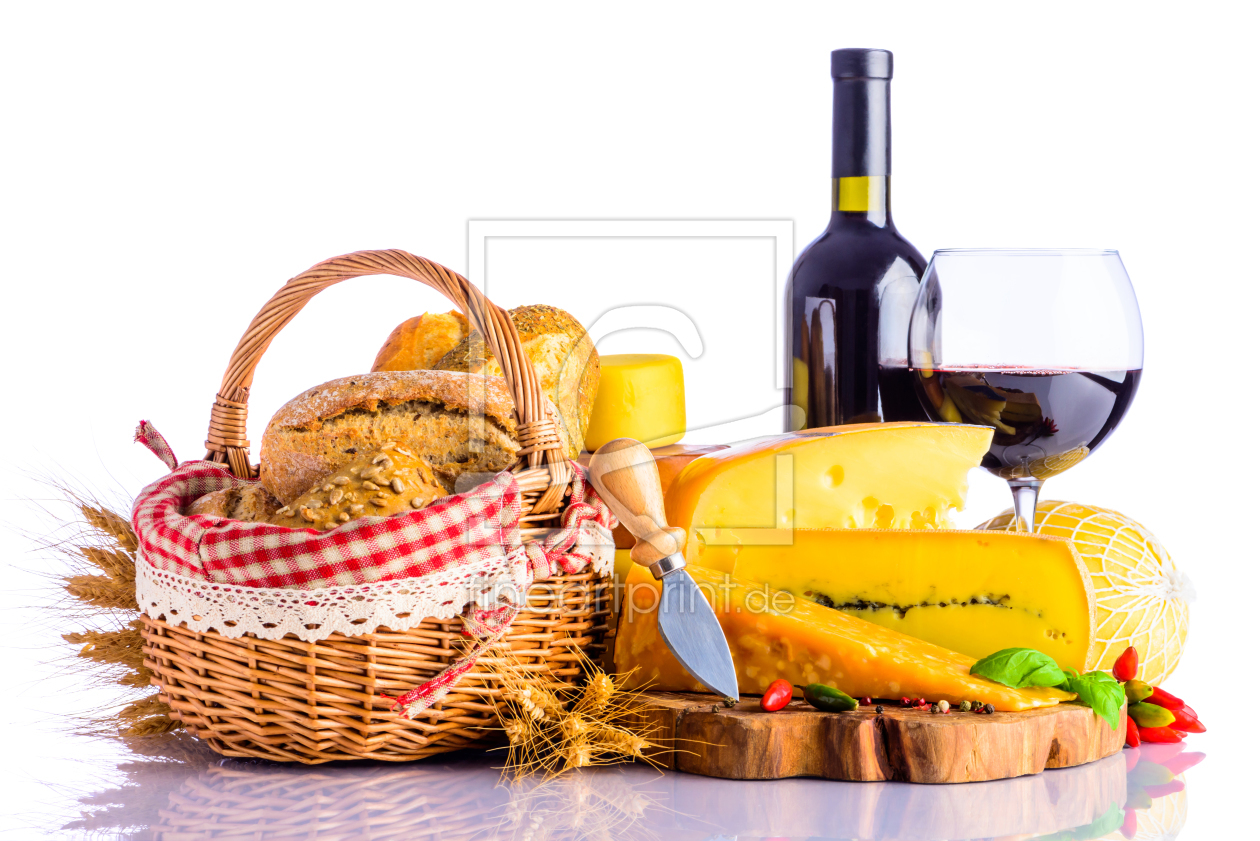 Bild-Nr.: 11908252 Rotwein und Käse erstellt von xfotostudio