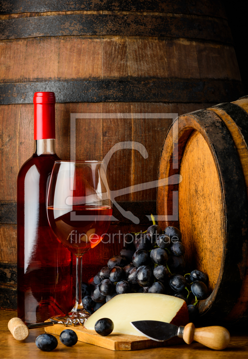 Bild-Nr.: 11912407 Rosewein mit Käse in einem Weinkeller erstellt von xfotostudio