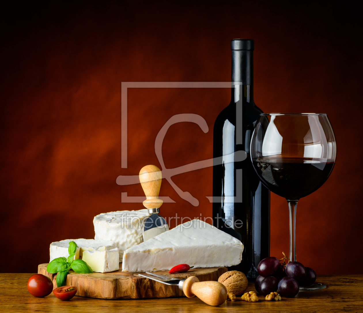 Bild-Nr.: 11913735 Rotwein mit Camembert Käse erstellt von xfotostudio