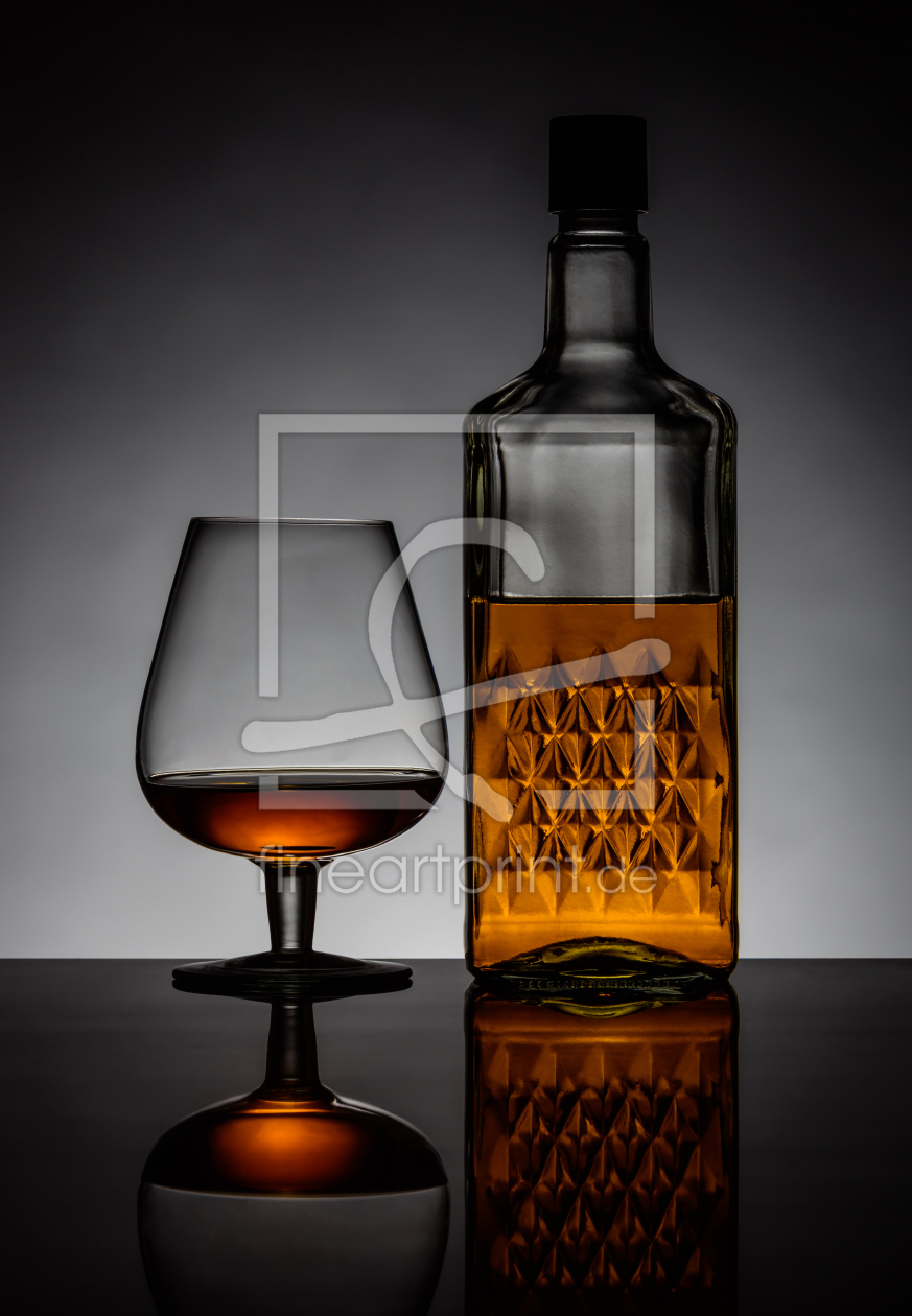 Bild-Nr.: 11916323 Stillleben Weinbrand Glas und Flasche erstellt von xfotostudio