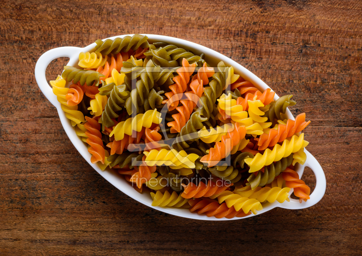 Bild-Nr.: 11917373 Farbige Fusilli Pasta erstellt von xfotostudio