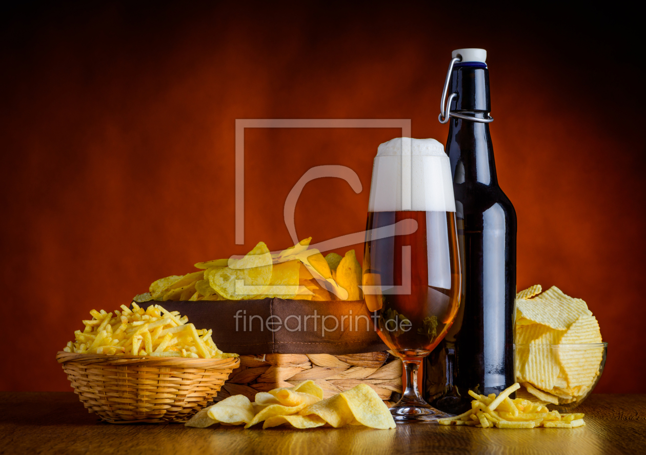 Bild-Nr.: 11919739 Stillleben mit Snacks Kartoffel Chips und Bier erstellt von xfotostudio