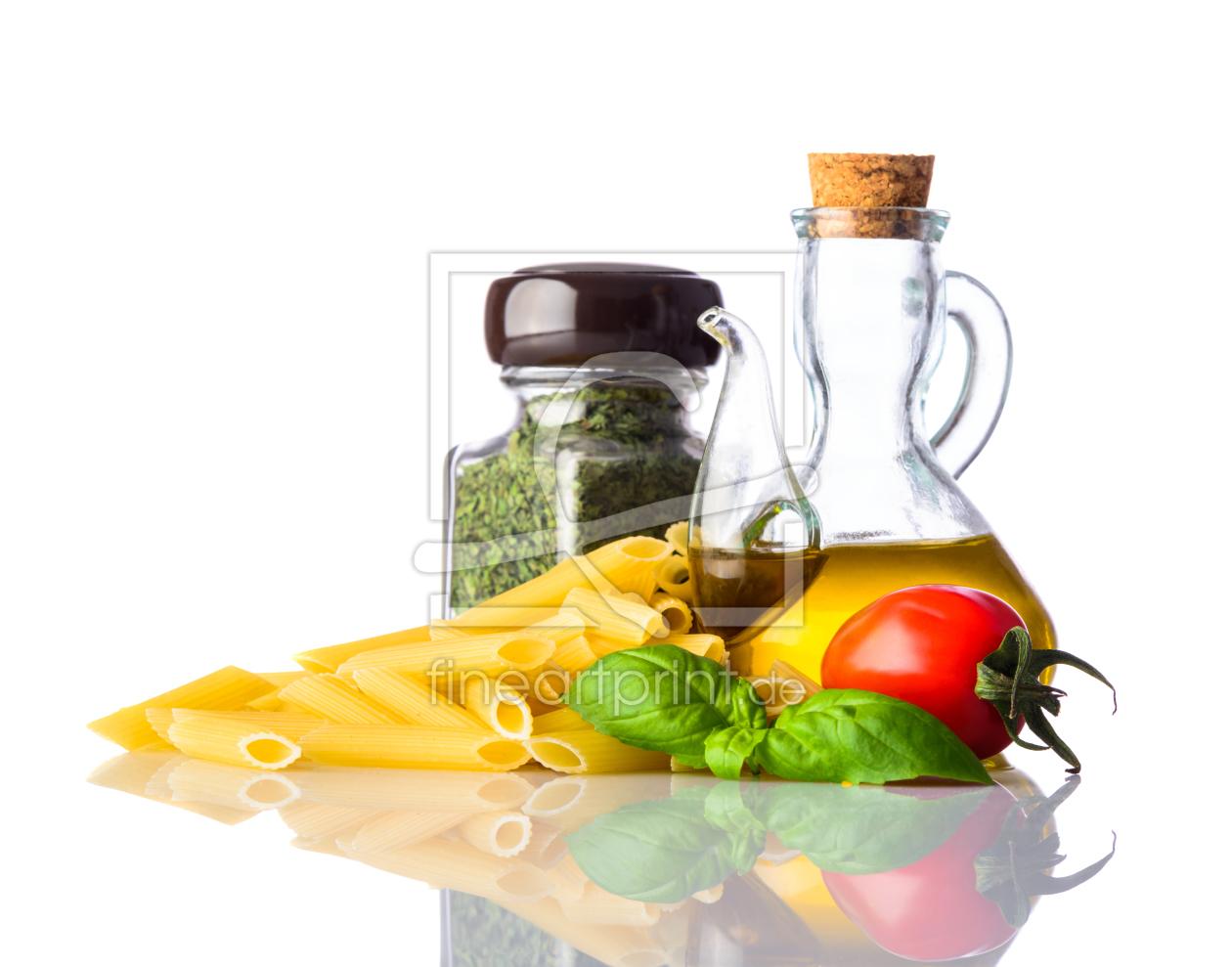 Bild-Nr.: 11920359 Penne Pasta auf Weißem Hintergrund Bild-Nr.: 11920359 Penne Pasta auf Weißem Hintergrund erstellt von xfotostudio