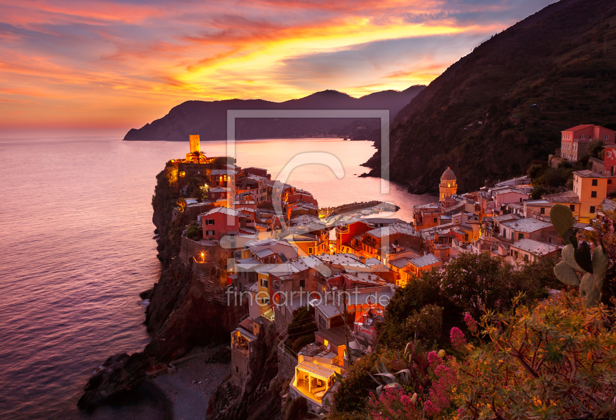 Bild-Nr.: 11920552 Ein wunderschöner Sonnenuntergang in Cinque Terre Bild-Nr.: 11920552 Ein wunderschöner Sonnenuntergang in Cinque Terre erstellt von KundenNr-334195