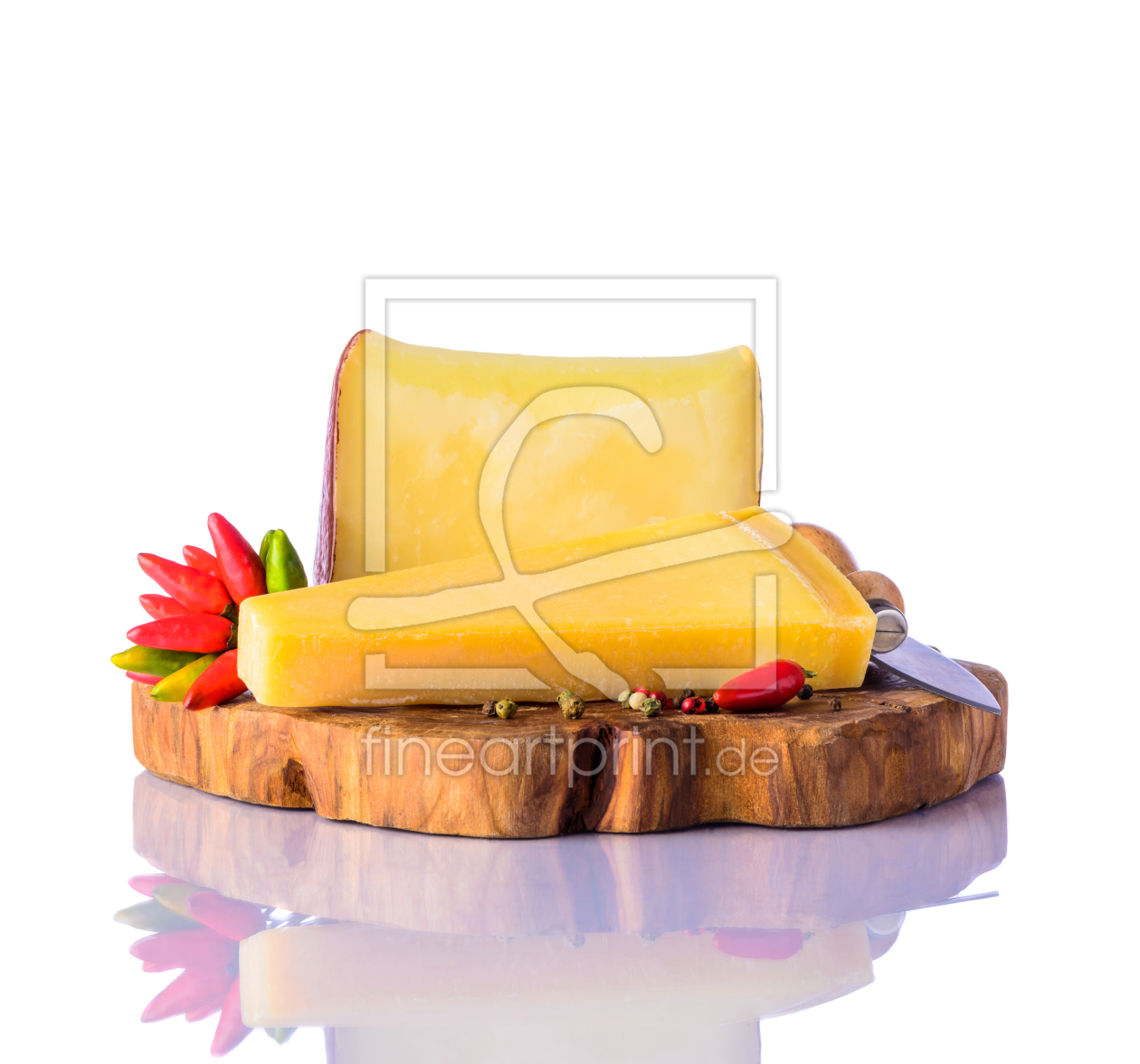Bild-Nr.: 11920591 Stillleben mit Käse auf Weißem Hintergrund Bild-Nr.: 11920591 Stillleben mit Käse auf Weißem Hintergrund erstellt von xfotostudio