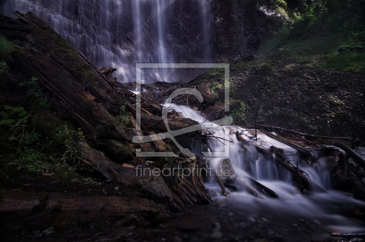 Bild-Nr.: 11927092 Bridal Falls Bild-Nr.: 11927092 Bridal Falls erstellt von KundenNr-333988