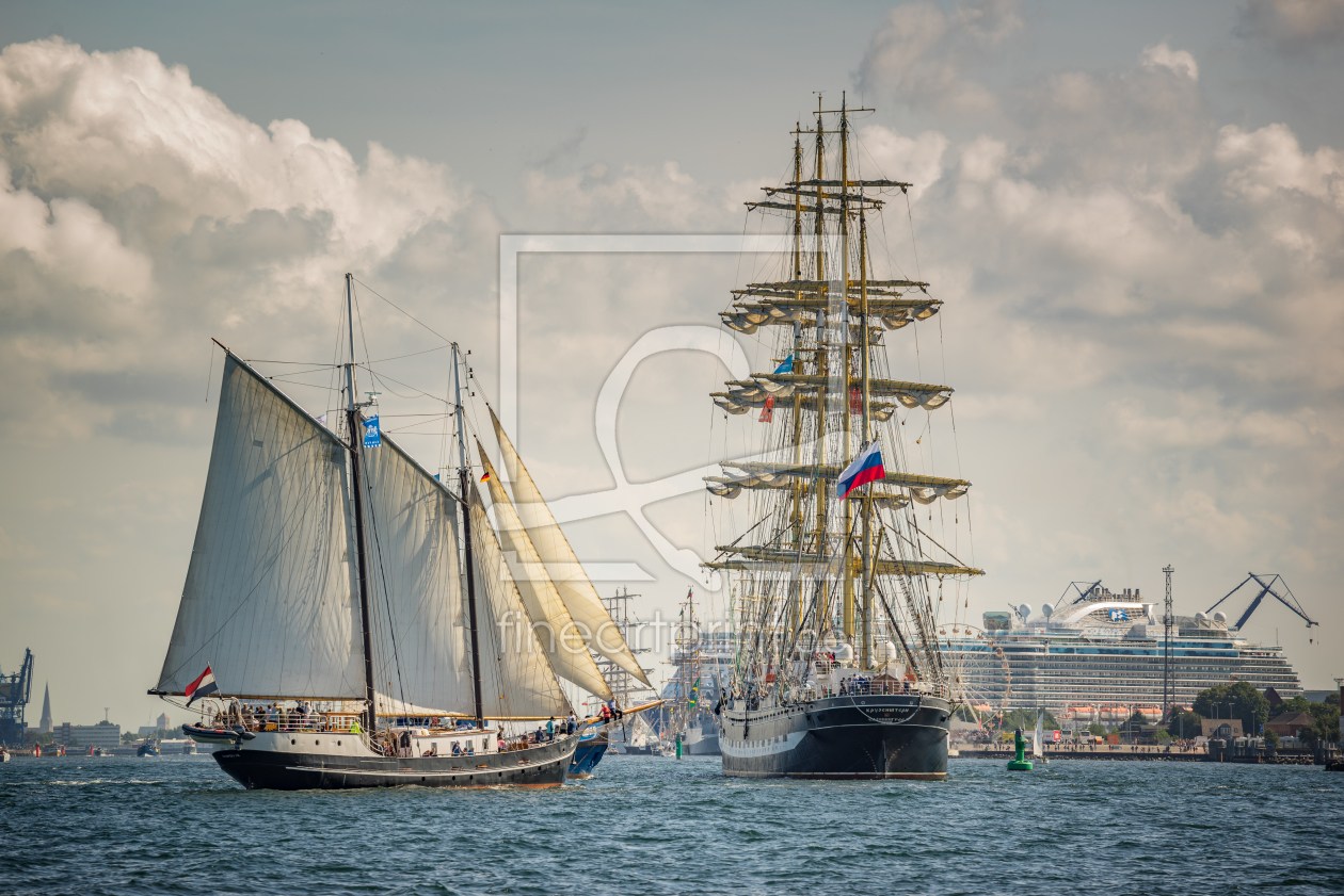 Bild-Nr.: 11929327 Hafeneinfahrt Warnemünde erstellt von FotoDeHRO