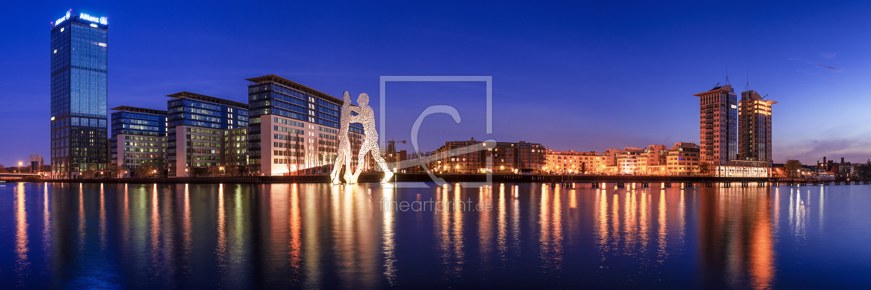 Bild-Nr.: 11934433 Berlin - Treptowers Panorama zur blauen Stunde erstellt von Jean Claude Castor