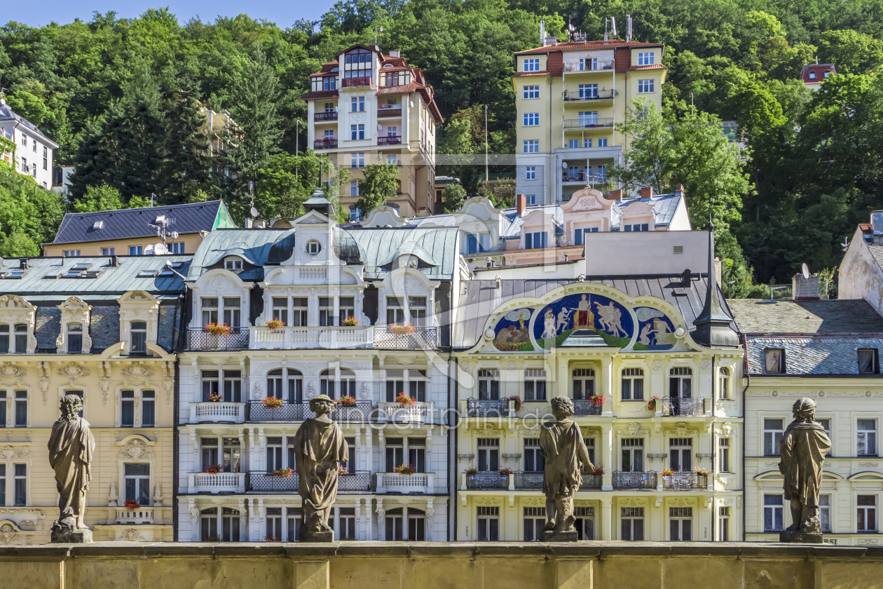 Bild-Nr.: 11938388 KARLSBAD Blick von der Mühlbrunnkolonnade erstellt von Melanie Viola