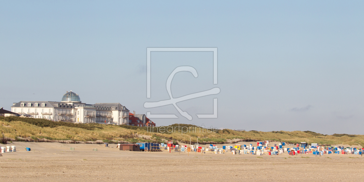 Bild-Nr.: 11940685 Strand und Kurhaus auf Juist erstellt von DirkR