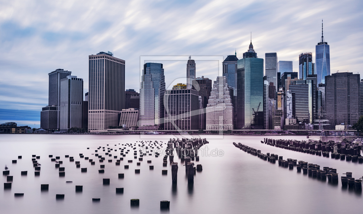 Bild-Nr.: 11944651 Manhattan Skyline mit dramatischem Himmel erstellt von phoelix