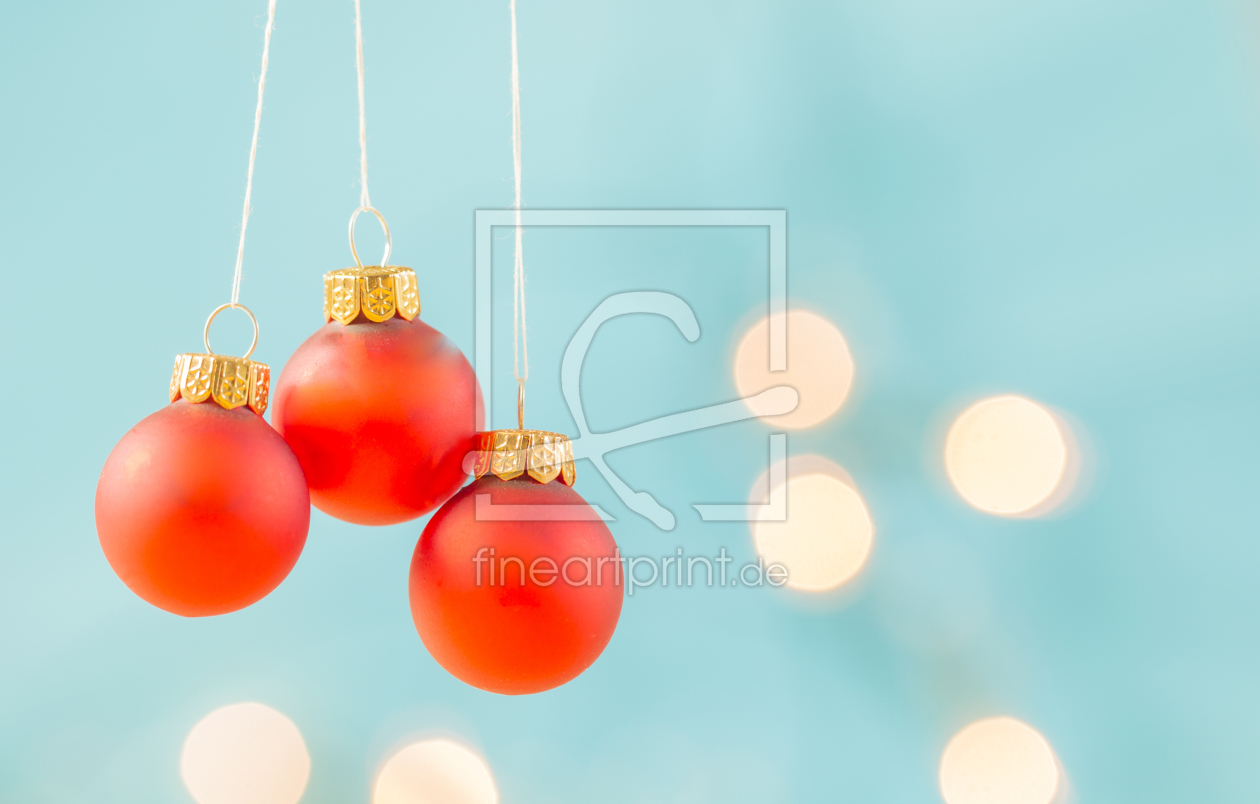 Bild-Nr.: 11948935 Drei hängende Weihnachtskugeln Bild-Nr.: 11948935 Drei hängende Weihnachtskugeln erstellt von Ulrike Adam