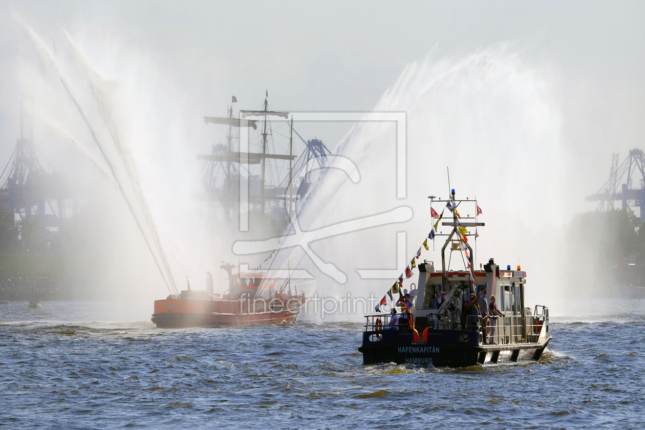 Bild-Nr.: 11991238 Hafenkäpitän mit im Einsatz erstellt von Ostfriese