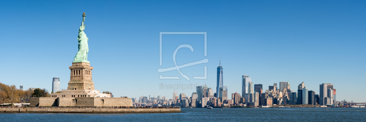 Bild-Nr.: 12002236 Liberty Island und skyline von Manhattan erstellt von eyetronic