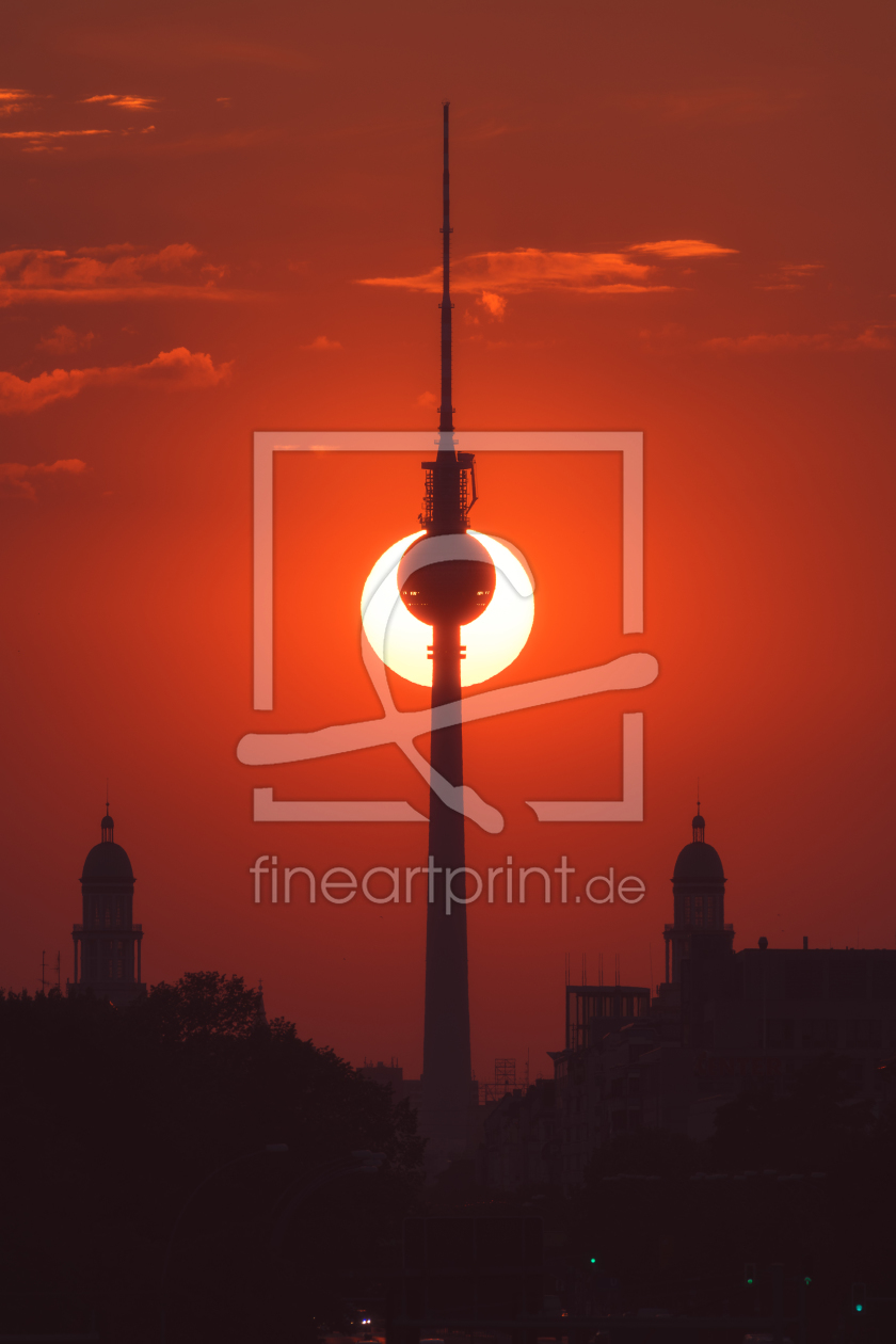 Bild-Nr.: 12006609 Berlin Sonnenfinsternis Karl Marx Allee erstellt von Jean Claude Castor