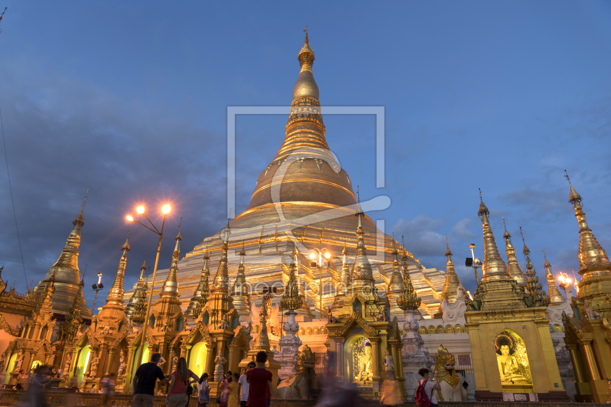 Bild-Nr.: 12015998 Shwedagon Pagode in Myanmar erstellt von reisefoto