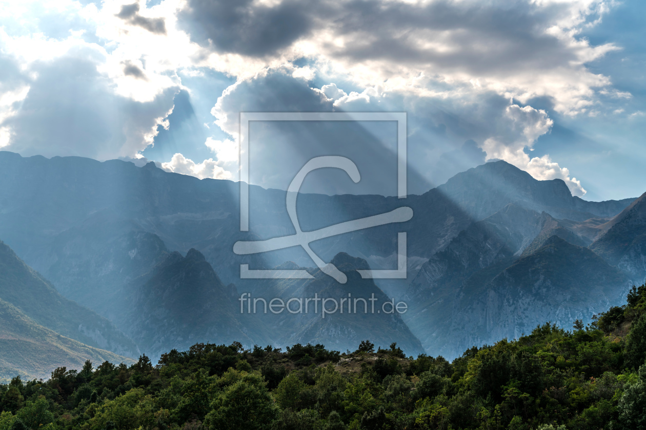 Bild-Nr.: 12018166 Sonnenstrahlen im Gebirge erstellt von reisefoto