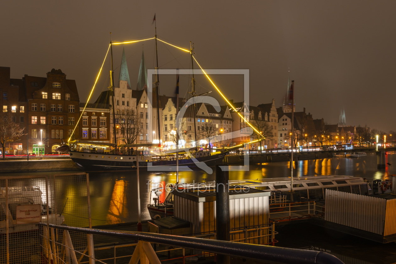 Bild-Nr.: 12027240 Lübeck Untertrave bei Nacht erstellt von KundenNr-337129