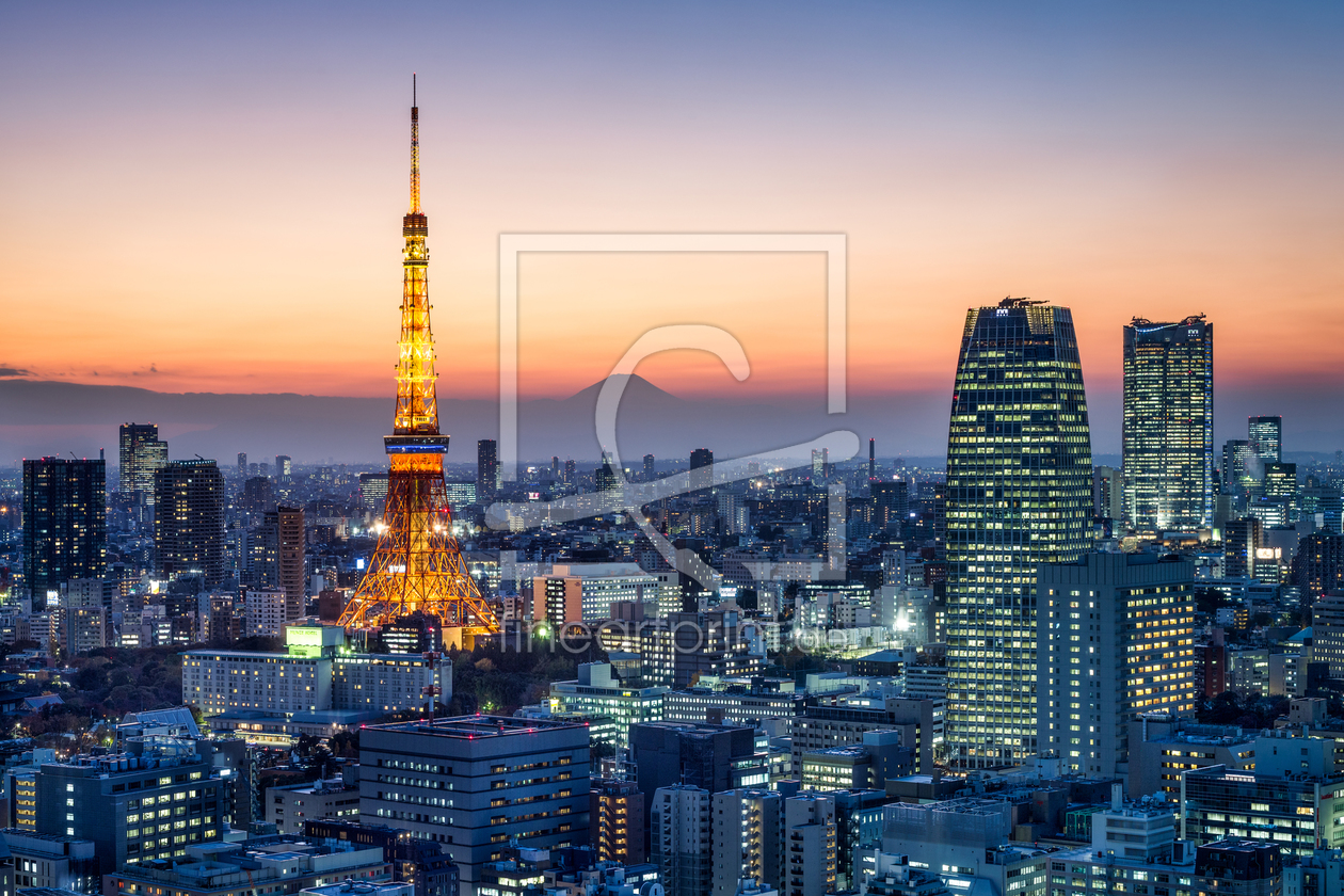Bild-Nr.: 12040868 Skyline von Tokyo am Abend erstellt von eyetronic