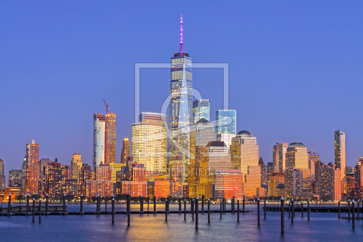 Bild-Nr.: 12049103 Downtown Manhattan bei Dämmerung erstellt von usafan