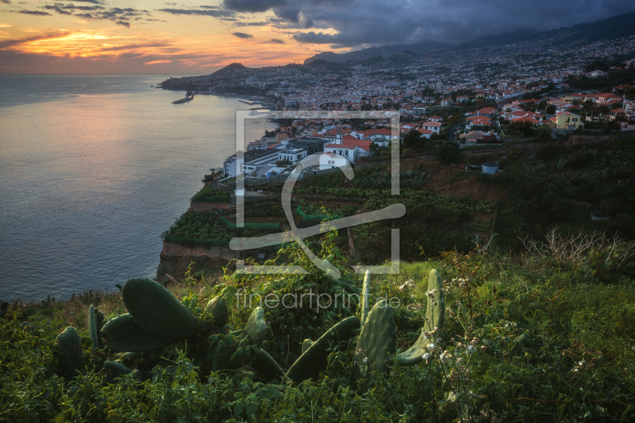 Bild-Nr.: 12050446 Madeira Funchal am Abend erstellt von Jean Claude Castor