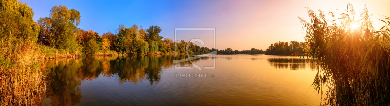 Bild-Nr.: 12053362 Sonnenuntergang an einem See in Gold und Blau erstellt von Smileus