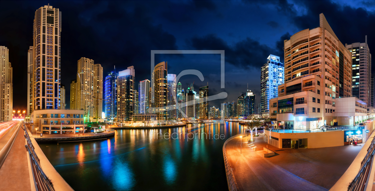 Bild-Nr.: 12059172 Dubai Marina Skyline Panorama in der Nacht erstellt von Smileus