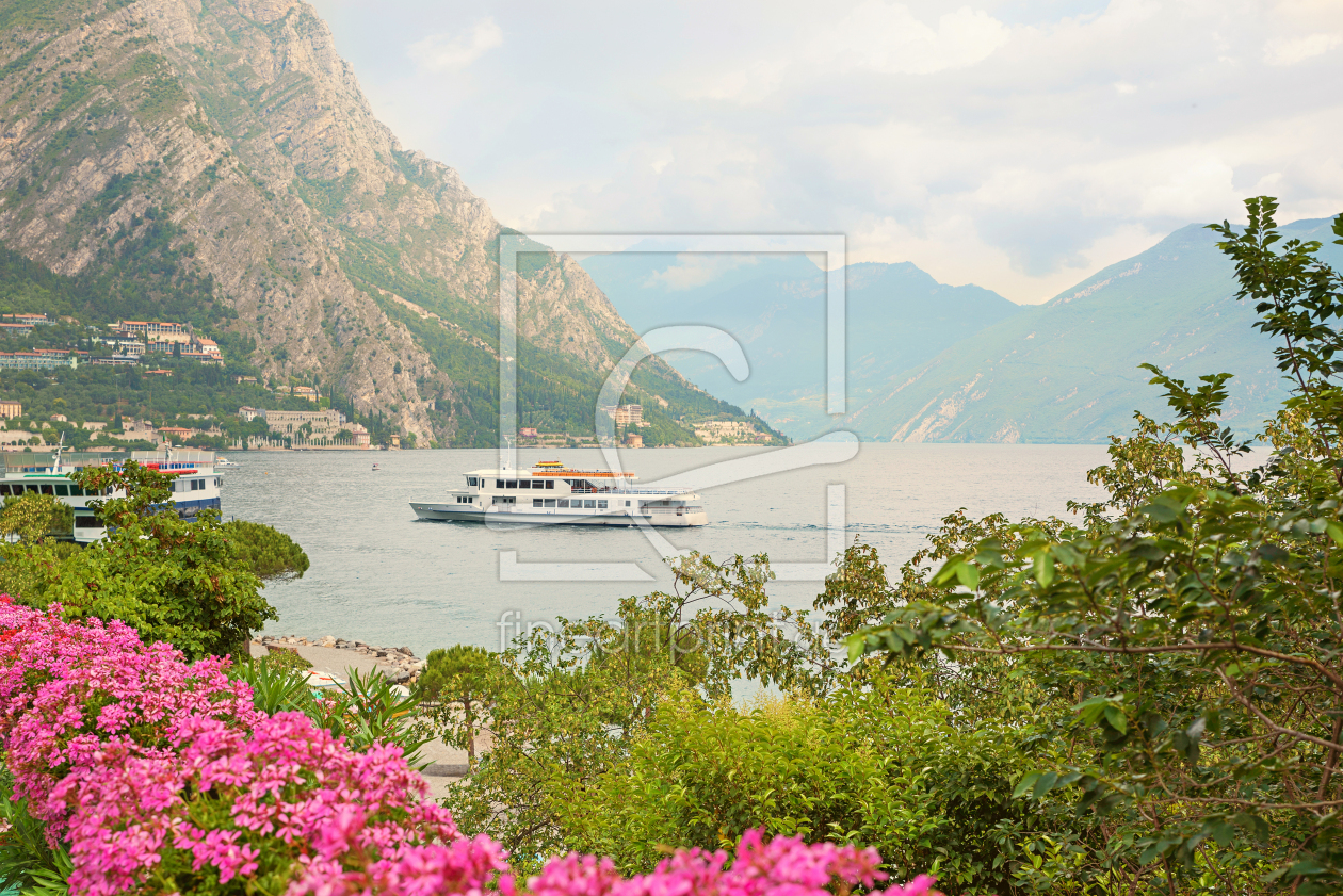 Bild-Nr.: 12064872 Passagierschiff auf Kurs Limone am Gardasee erstellt von SusaZoom