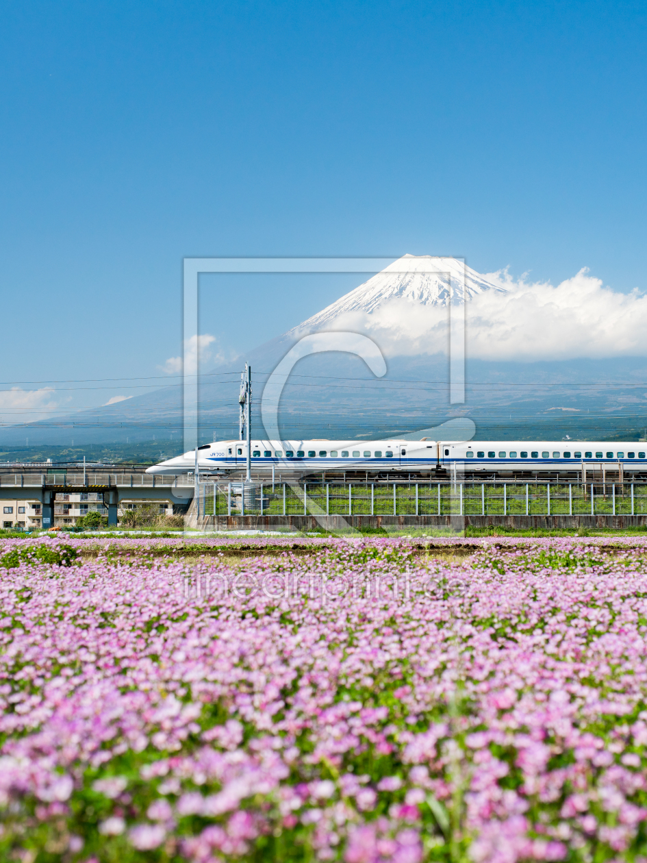 Bild-Nr.: 12088448 Berg Fuji mit Shinkansen erstellt von eyetronic