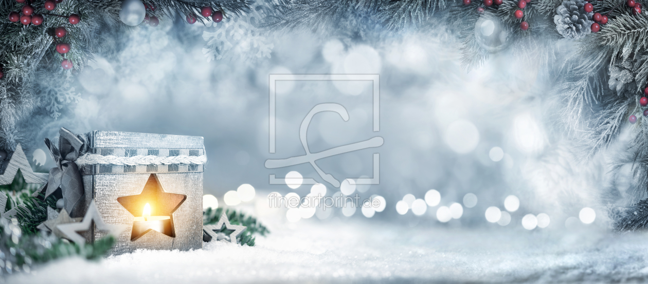 Bild-Nr.: 12108061 Christmas background with lantern and fir branches erstellt von Smileus